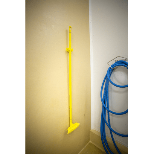 Drejeledsbørste med vandgennemløb, Vikan, flere farver, PP/polyester/rustfrit stål, 24 cm, bløde børstehår, s
