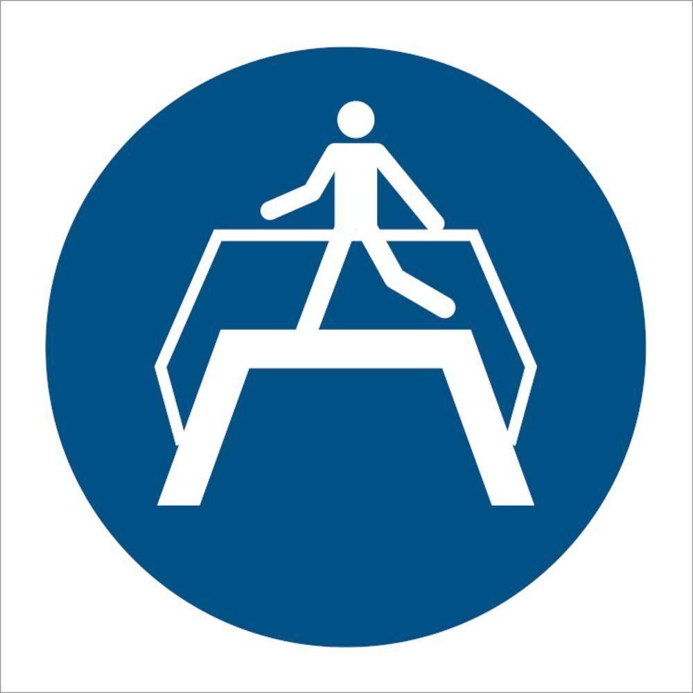 Sign IMO Use footbridge - Sikkerhedsgiganten
